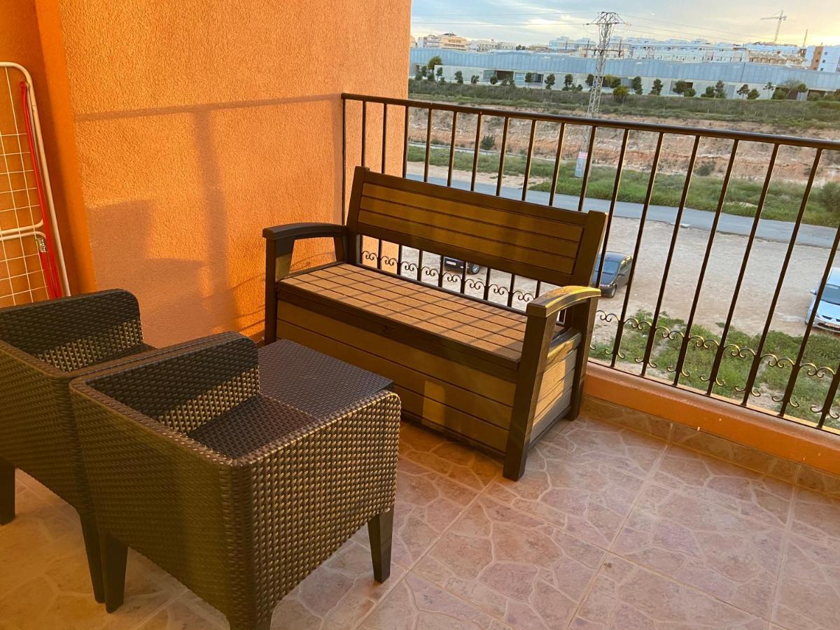 Lovely Apartment In Playa Flamenca Оріуела Екстер'єр фото